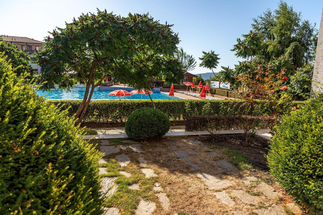 Harmony Hills Kolevi Apartments Rogacsevo Kültér fotó